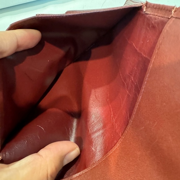 Authentic Cartier bifold wallet - Picture 7 of 9